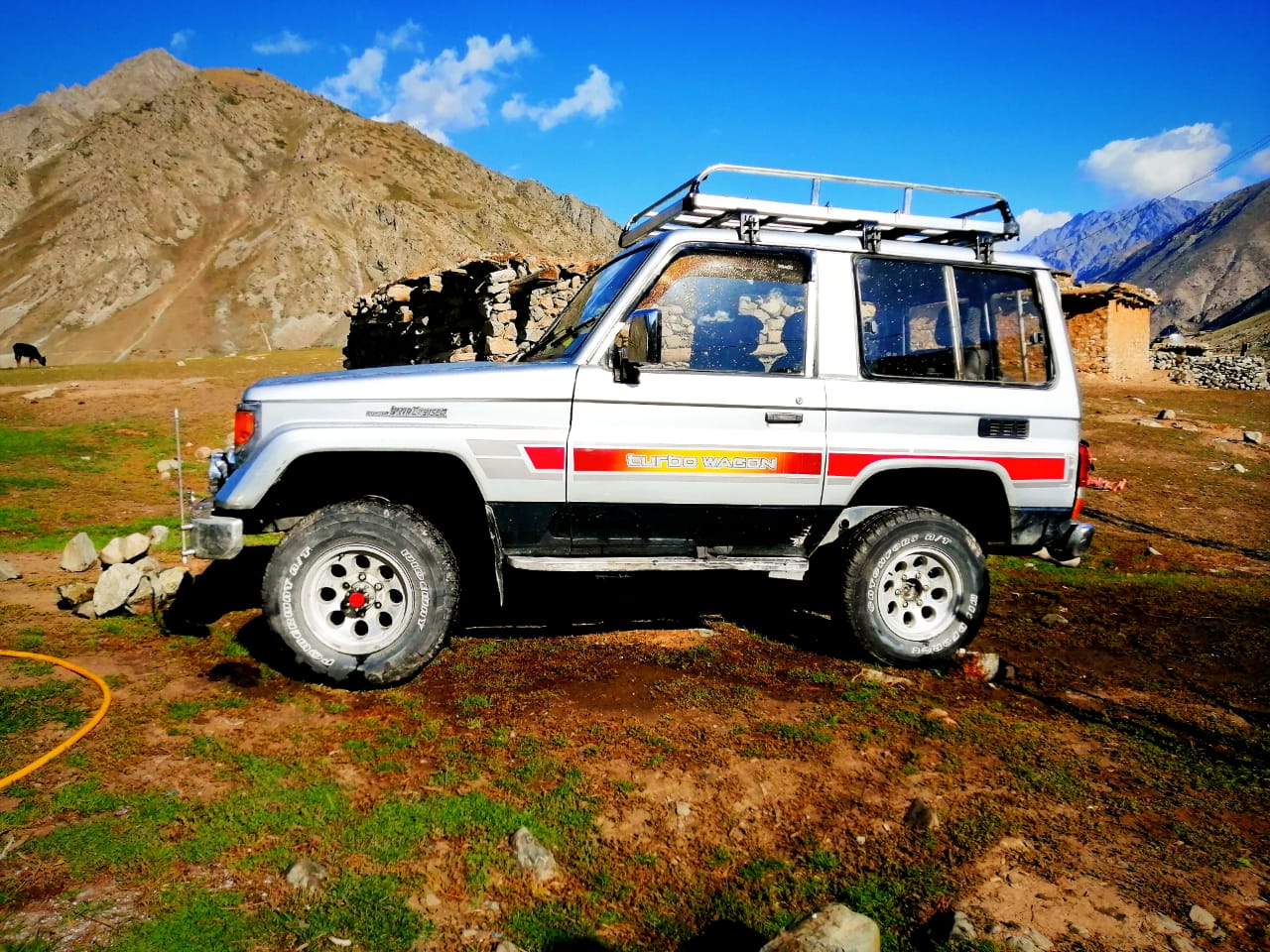 Land Cruiser (Skardu to Gilgit Baltistan )